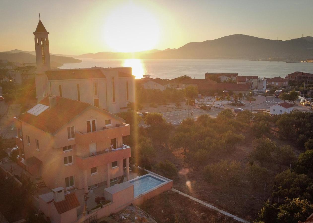 Apartment Juric Trogir Bagian luar foto