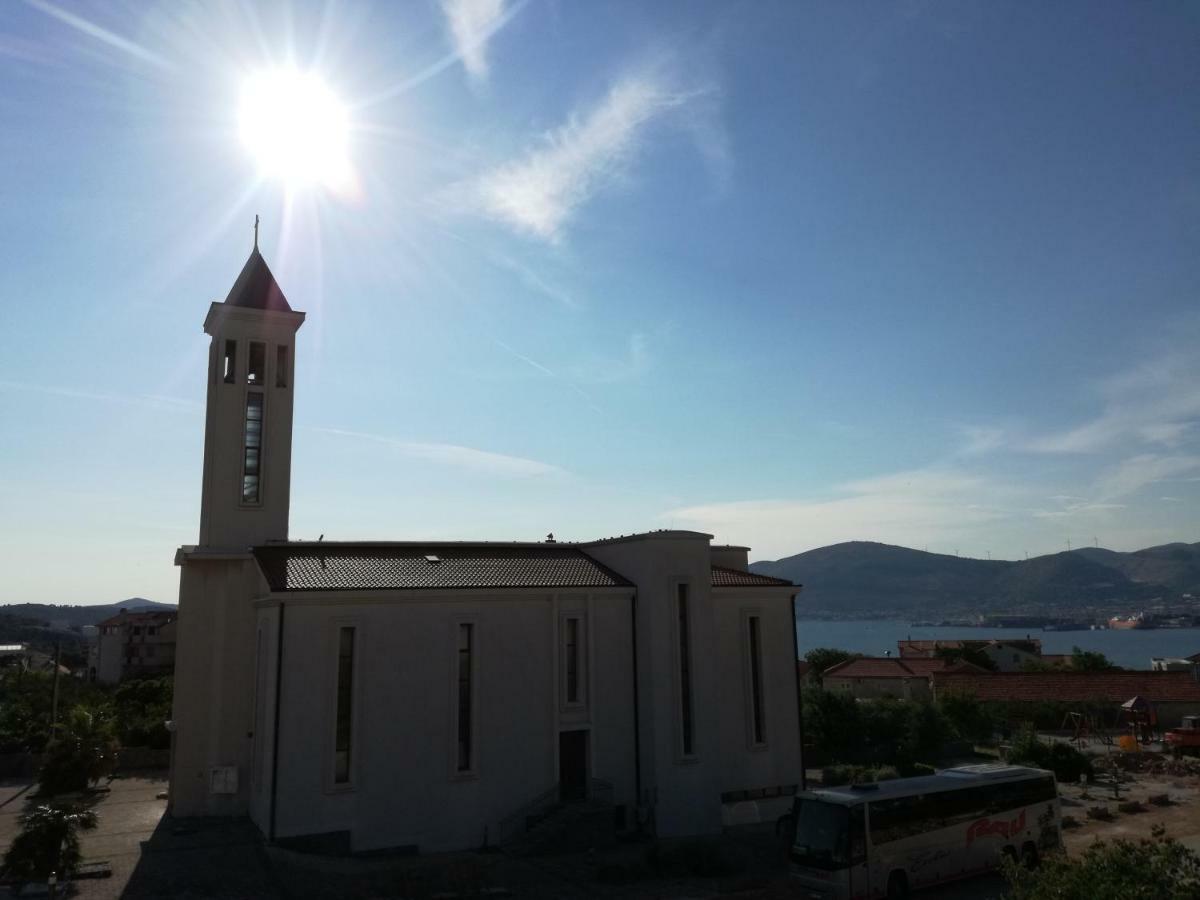 Apartment Juric Trogir Bagian luar foto