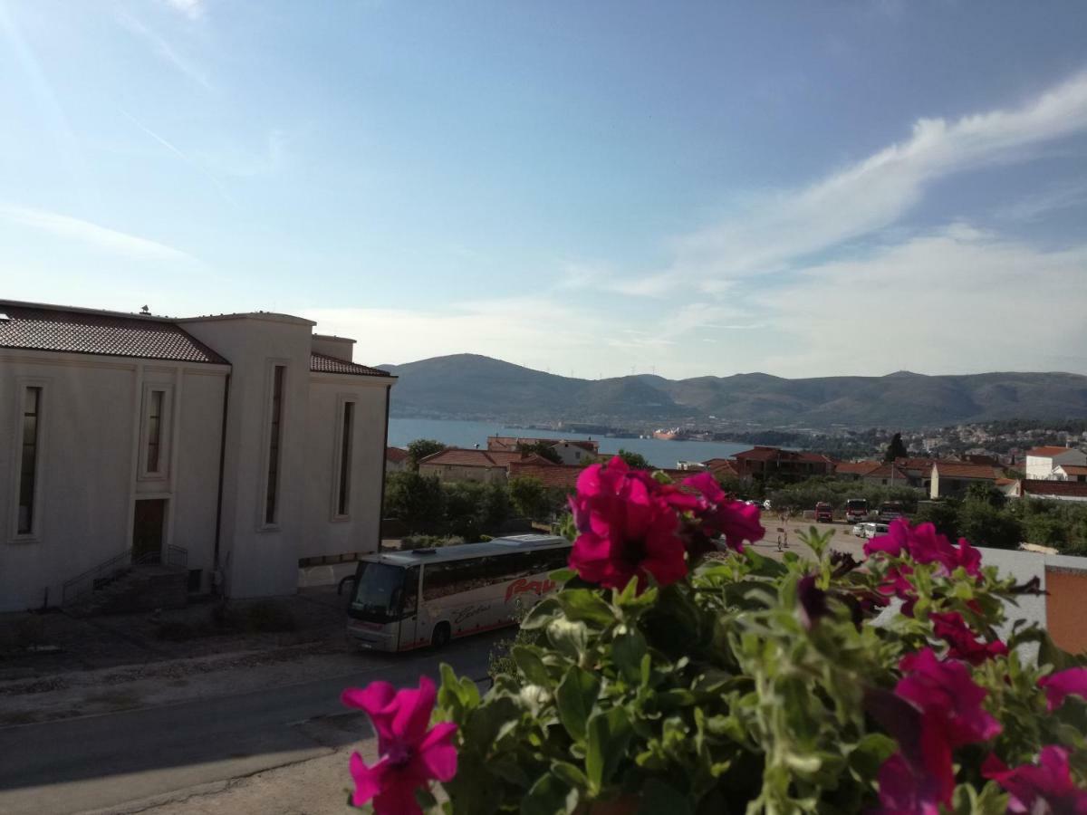 Apartment Juric Trogir Bagian luar foto