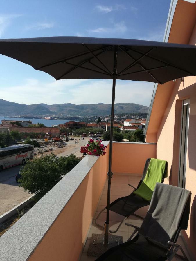 Apartment Juric Trogir Bagian luar foto