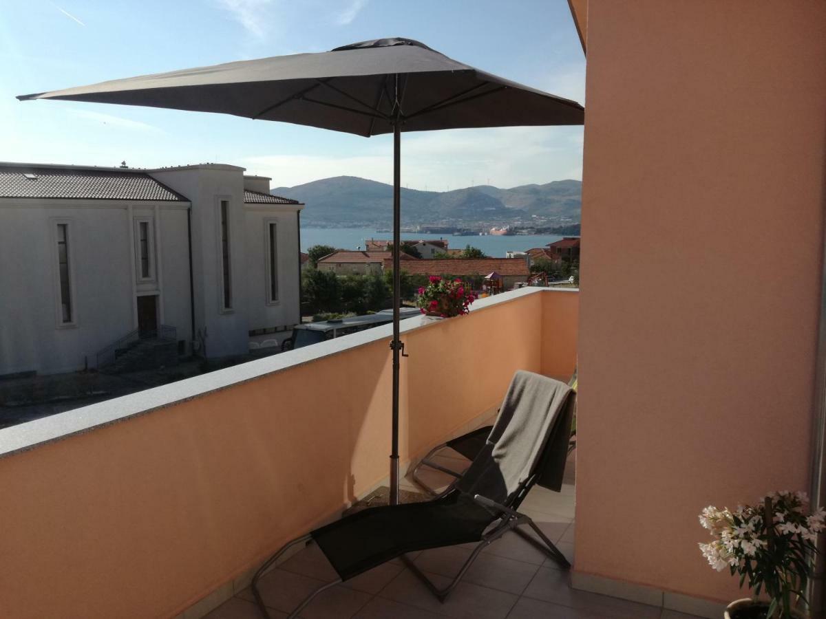 Apartment Juric Trogir Bagian luar foto