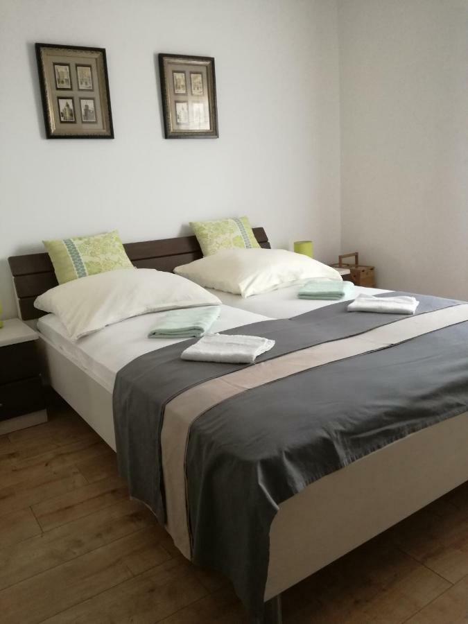 Apartment Juric Trogir Bagian luar foto