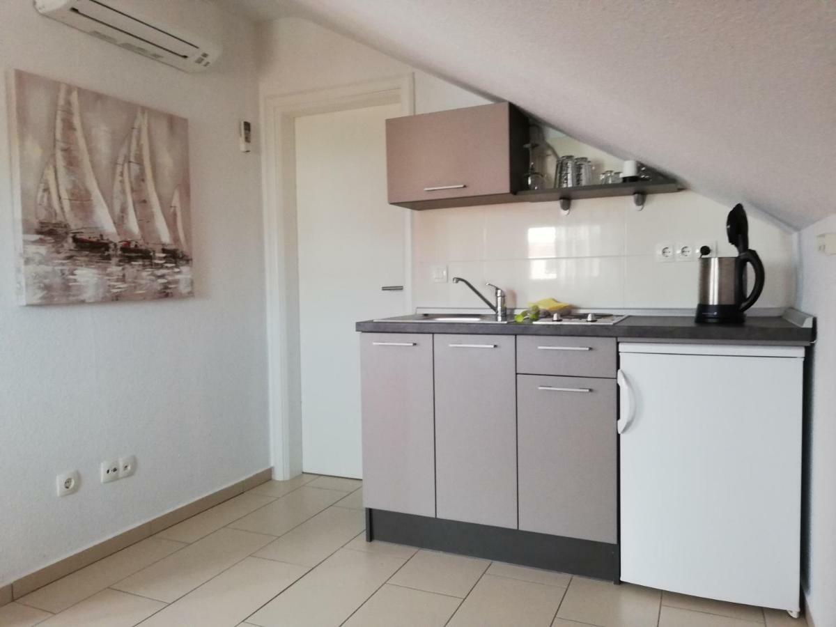 Apartment Juric Trogir Bagian luar foto